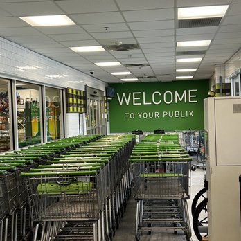 Publix - a row of shopping carts in a store - Drugstores Near Me - Dallas, Georgia Publix - a row of shopping carts in a store - Drugstores Near Me - Dallas, Georgia