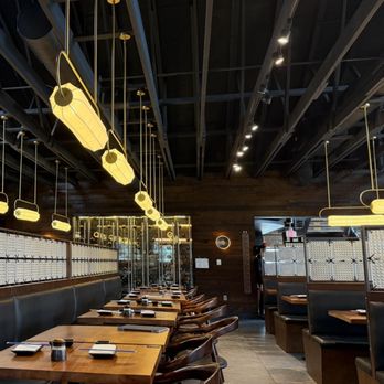 Umiya Sushi - Japanese Near Me - Alexandria, Virginia