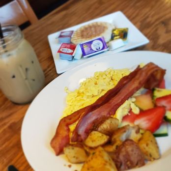 Little Branch Cafe - Traditional breakfast - Breakfast & Brunch Near Me - Chicago, Illinois