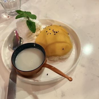 Aloy Modern Thai - Mango Sticky Rice - Thai Near Me - Denver, Colorado Aloy Modern Thai - Mango Sticky Rice - Thai Near Me - Denver, Colorado