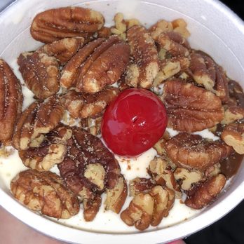 Leon's Frozen Custard - Hot fudge sundae with pecans! - Ice Cream & Frozen Yogurt Near Me - Oshkosh, Wisconsin