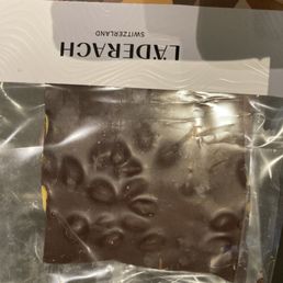 Dark Chocolate with pistachios