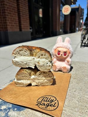 Tilly Bagel Shop by null