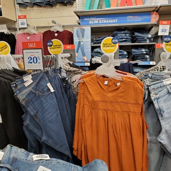 Old Navy - Women's Clothing Near Me - Rialto, California