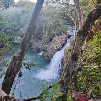 Twin Falls Trail - Hiking Near Me - Haiku, Hawaii Twin Falls Trail - Hiking Near Me - Haiku, Hawaii