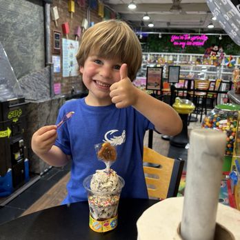 La Michoacana Premium - A kid's ice cream cup - Ice Cream & Frozen Yogurt Near Me - Raleigh, North Carolina