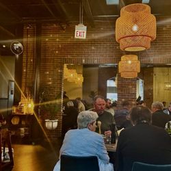 Barrel & Vine - Nice atmosphere and the music isn't too loud