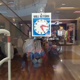 been at the mall since 4PM  and it was closed even at 4pm came  from OAKLAND and seeking a shirt in memory of my father who passed  5:39pm