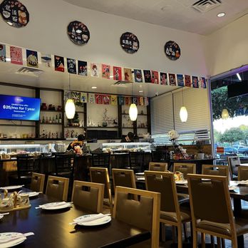 Lin's Garden - Sushi bar and dining area, very clean and welcoming. - Japanese Near Me - Roseville, California
