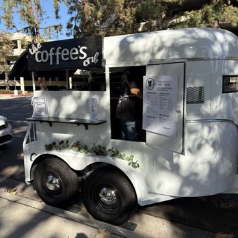 The Coffee's Crib - Pop Up Truck - Located Conveniently Next To Warner Center Park - Coffee & Tea Near Me - Woodland Hills, California The Coffee's Crib - Pop Up Truck - Located Conveniently Next To Warner Center Park - Coffee & Tea Near Me - Woodland Hills, California