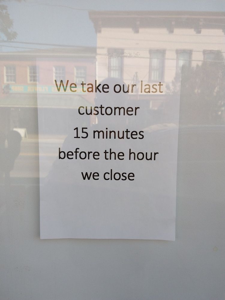 POTTERS BARBER SHOP Updated September 2024 3 W Main St, Berryville