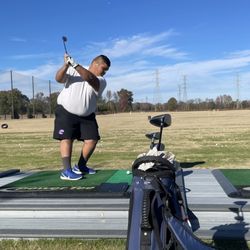 Vantage Point Golf Center - Junior