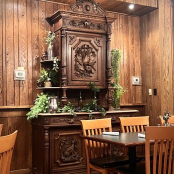 Stone House Restaurant - Decor - American Near Me - Farmington, Pennsylvania Stone House Restaurant - Decor - American Near Me - Farmington, Pennsylvania