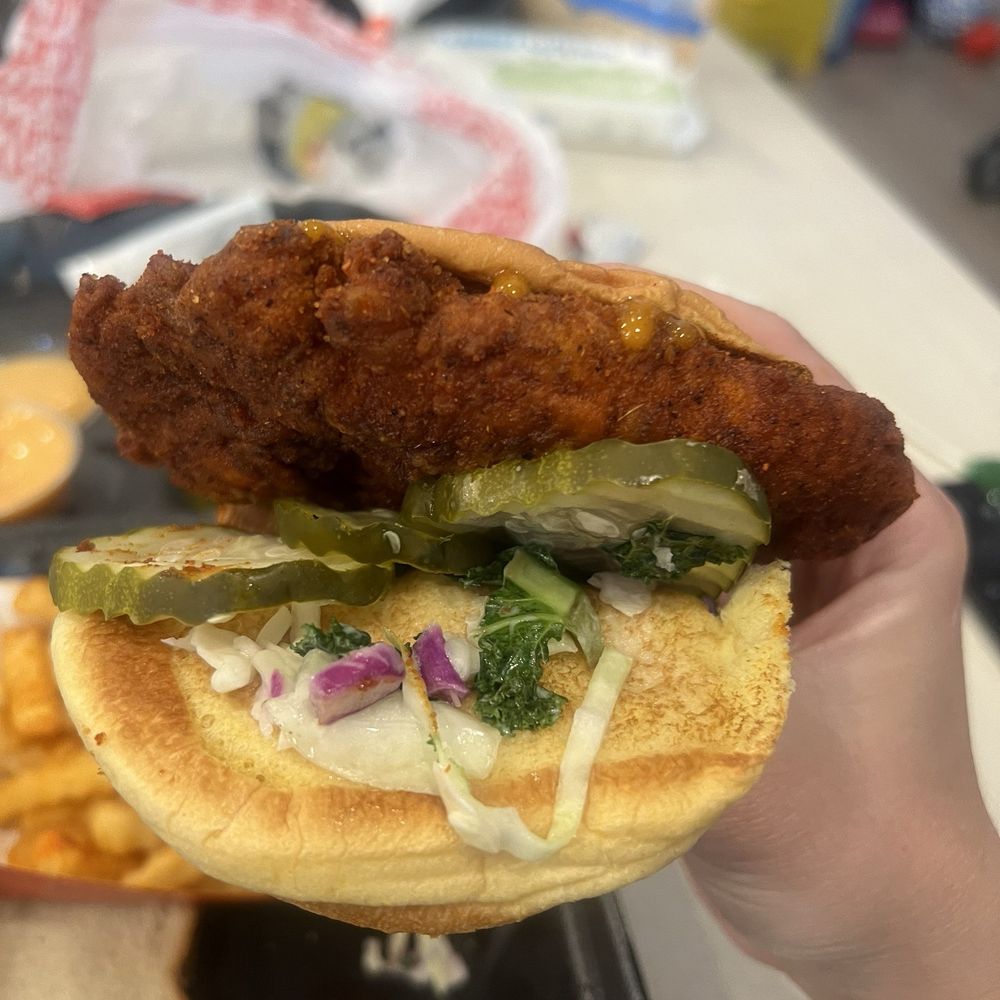 Dave's Hot Chicken - The amount of slaw in my slider. Super lame!!! - Chicken Shop Near Me - Meridian, Idaho Dave's Hot Chicken - The amount of slaw in my slider. Super lame!!! - Chicken Shop Near Me - Meridian, Idaho