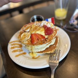 Paulette Cafe - Pancake creme brulee