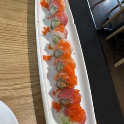 Oishii Sushi - 137. Rainbow Roll