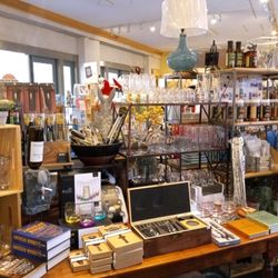 Chestnut Cove - Inside shopping