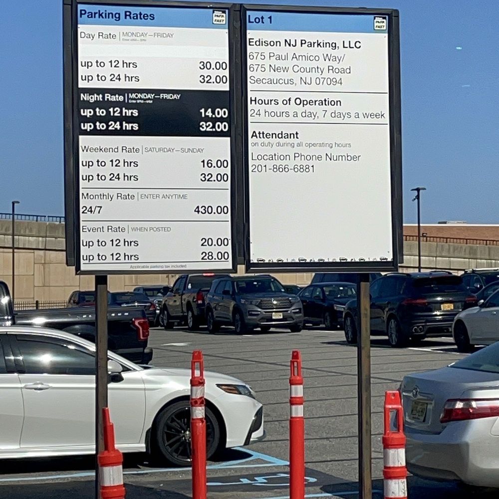 Secaucus Transfer Station - Train Stations Near Me