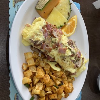 Proino Breakfast & Lunch - Blue Cheese Omelet, dry, light on the cheese, bacon AWOL - Breakfast & Brunch Near Me - Clearwater, Florida Proino Breakfast & Lunch - Blue Cheese Omelet, dry, light on the cheese, bacon AWOL - Breakfast & Brunch Near Me - Clearwater, Florida