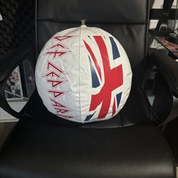 Retro Records & CD's - Def Leppard promo only beach ball pretty rare item!
Only at Retro!