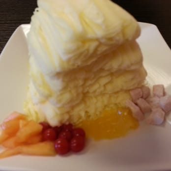 Frostcity - Lilikoi - Desserts Near Me - Honolulu, Hawaii