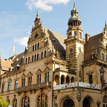 Manufactum - Außenansicht - Department Stores Near Me - Bremen, HB
