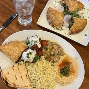 Tony's Taverna - Burgers Near Me - Three Rivers, California