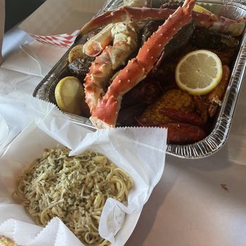 Oh My Crab - Garlic Noodles and seafood AYCE - Seafood Near Me - Los Angeles, California Oh My Crab - Garlic Noodles and seafood AYCE - Seafood Near Me - Los Angeles, California