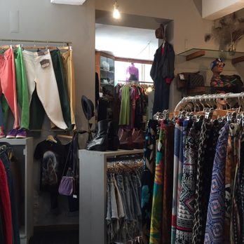 Ás de Espadas - Used, Vintage & Consignment Near Me - Lisbon, 11 Ás de Espadas - Used, Vintage & Consignment Near Me - Lisbon, 11