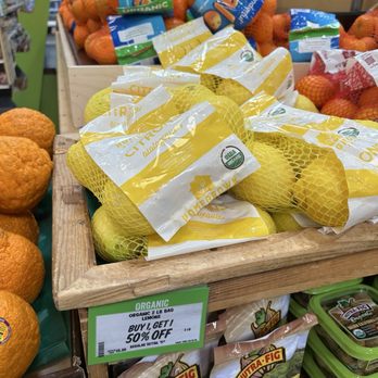 Sprouts Farmers Market - Fresh squeezed lemon juice for my water - Grocery Near Me - Austin, Texas Sprouts Farmers Market - Fresh squeezed lemon juice for my water - Grocery Near Me - Austin, Texas