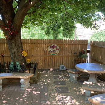 Double D's Coffee & Desserts - Seating area - Coffee & Tea Near Me - Asheville, North Carolina Double D's Coffee & Desserts - Seating area - Coffee & Tea Near Me - Asheville, North Carolina