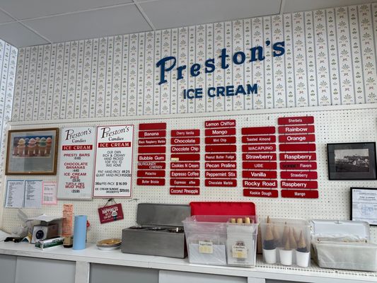 Preston's Candy & Ice Cream by null