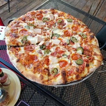 Revolution Pizza Shop - Pepperoni, ham and jalapeño pizza - Pizza Near Me - Luquillo Beach, Puerto Rico Revolution Pizza Shop - Pepperoni, ham and jalapeño pizza - Pizza Near Me - Luquillo Beach, Puerto Rico