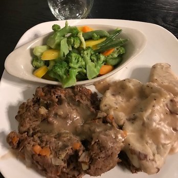 Ferguson Brewing - Pot roast and mashed potatoes with gravy and a side of steamed fresh veggies. - Venues & Event Spaces Near Me - Ferguson, Missouri Ferguson Brewing - Pot roast and mashed potatoes with gravy and a side of steamed fresh veggies. - Venues & Event Spaces Near Me - Ferguson, Missouri