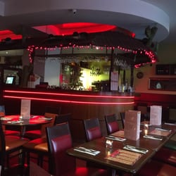 Tequila Tex-Mex - Very tasty. This restaurant is dialed into the flavored and textures of Telmex. Reasonable prices too. Check it out.