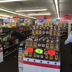 M & R Liquor