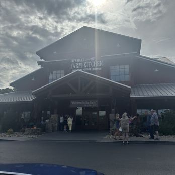 Five Oaks Farm Kitchen - Outside restaurant - Breakfast & Brunch Near Me - Sevierville, Tennessee