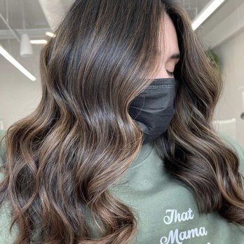 Nine Two Five Salon - Stylist: Karina at Nine Two Five salon - Hair Salons Near Me - Hayward, California