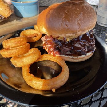 Steinerhaus BBQ - Tri Tip Sandwich, tall and hard to bite. Bbq sauce a tad too sweet. - Barbeque Near Me - Temecula, California