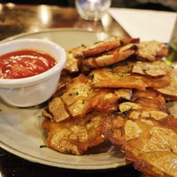 FANCY GARLIC FRIES
