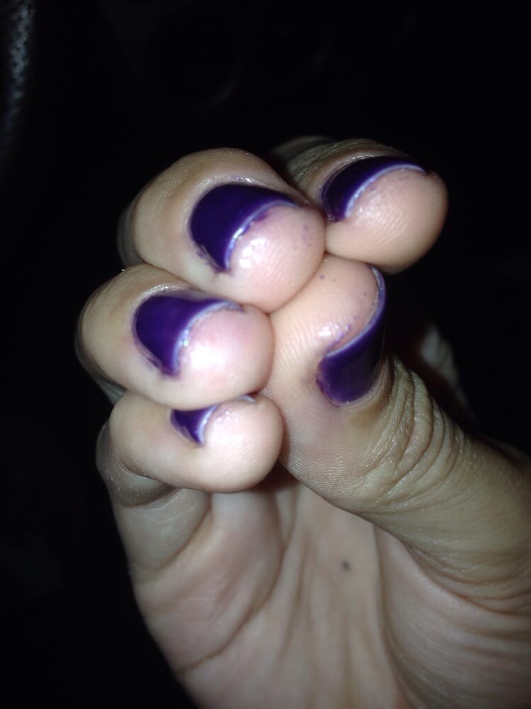 Mineral Nails Logo
