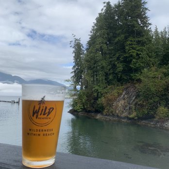 The Renfrew Pub - Back patio seating - Fish & Chips Near Me - Port Renfrew, British Columbia
