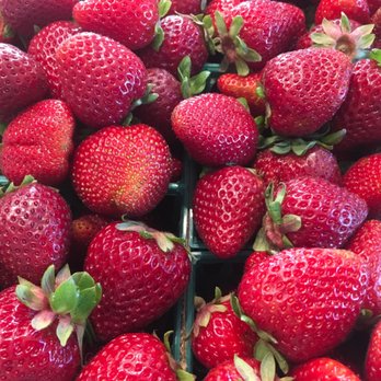 Rick's Berry Farm - a pile of strawberries - Fruits & Veggies Near Me - Vacaville, California