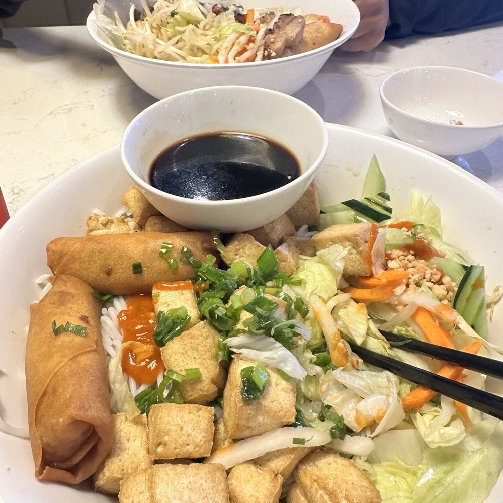 Hello Pho - Vegetarian Vermicelli bowl with Soy Sauce. - Vietnamese Near Me - Puyallup, Washington Hello Pho - Vegetarian Vermicelli bowl with Soy Sauce. - Vietnamese Near Me - Puyallup, Washington