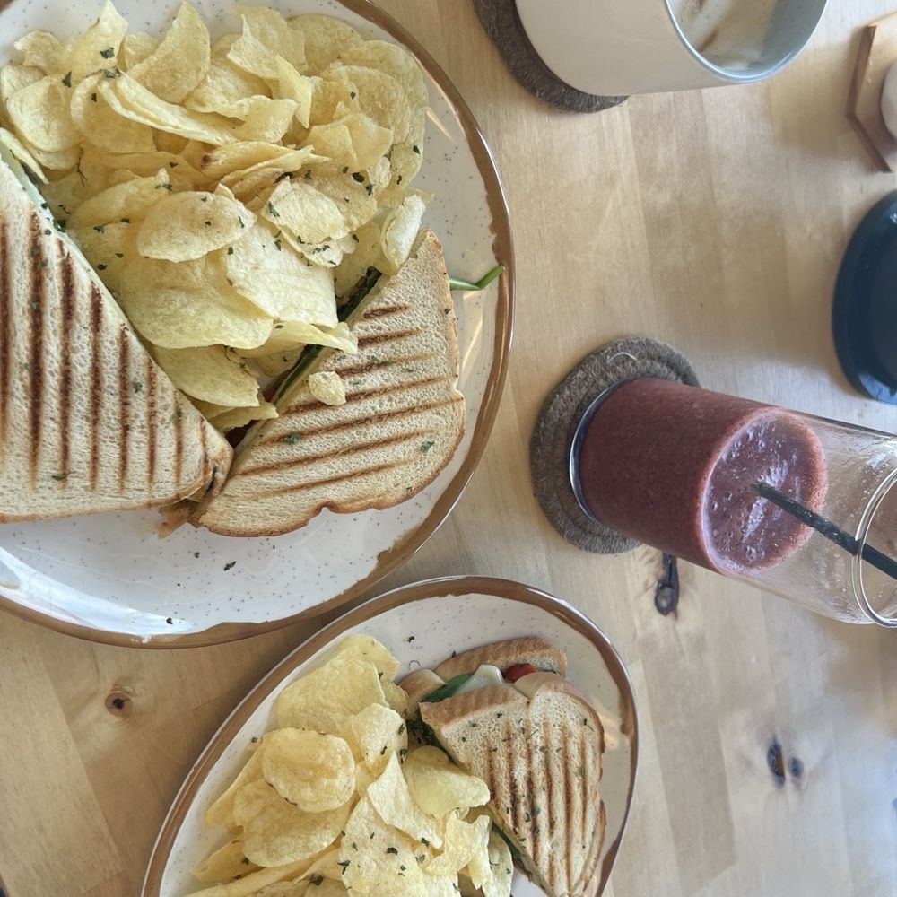 Mocha, berry smoothie, Caprese Panini, Grilled Chicken Panini Mocha, berry smoothie, Caprese Panini, Grilled Chicken Panini