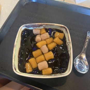 Meet Fresh - Icy Grass Jelly Signature / 鲜芋仙招牌 - Desserts Near Me - Boston, Massachusetts Meet Fresh - Icy Grass Jelly Signature / 鲜芋仙招牌 - Desserts Near Me - Boston, Massachusetts