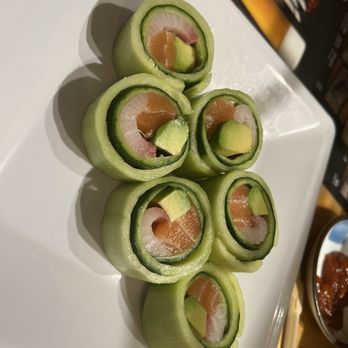 Samurai Sushi Boat - Naruto roll w/hamachi & salmon (no rice) - Sushi Bars Near Me - Oakland, California Samurai Sushi Boat - Naruto roll w/hamachi & salmon (no rice) - Sushi Bars Near Me - Oakland, California
