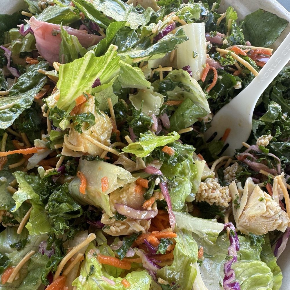 sweetgreen - Healthy Salads, Wraps, and Bowls - Chicken Sesame Crunch! Yum - Salad Near Me - Studio City, California