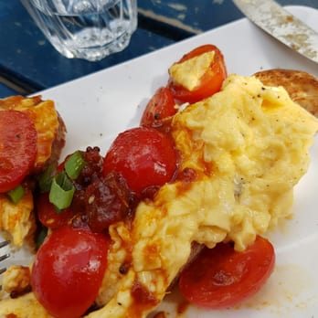Piccadilly Kitchen - Scrambled eggs - Coffee & Tea Near Me - Piccadilly, SA