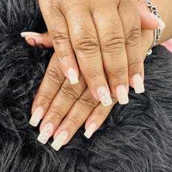 Queen's Nails Studio